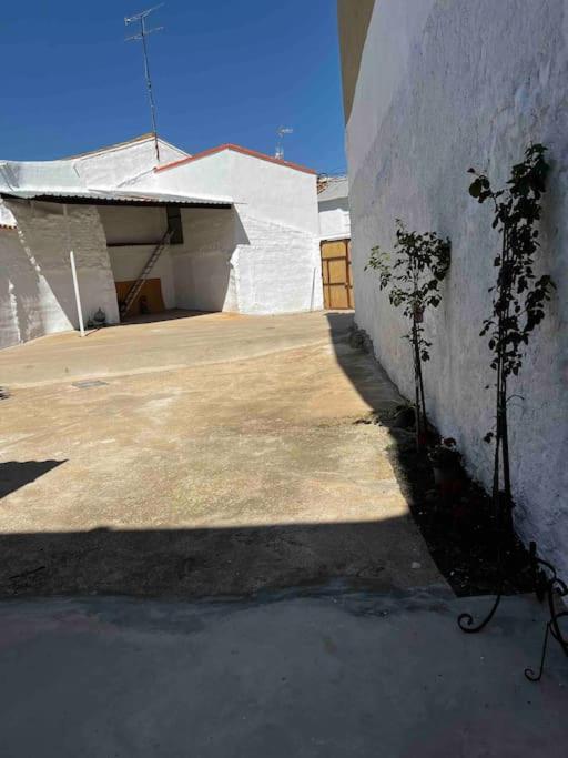Holiday home Agradable Casa Con Chimenea Interior Y Barbacoa. Graja de Iniesta